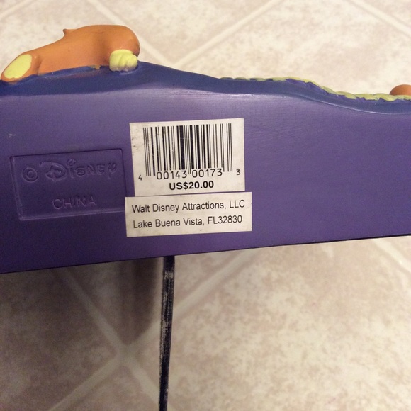 Cats of Disney Pets 3D Photo Frame - Picture 3 of 4